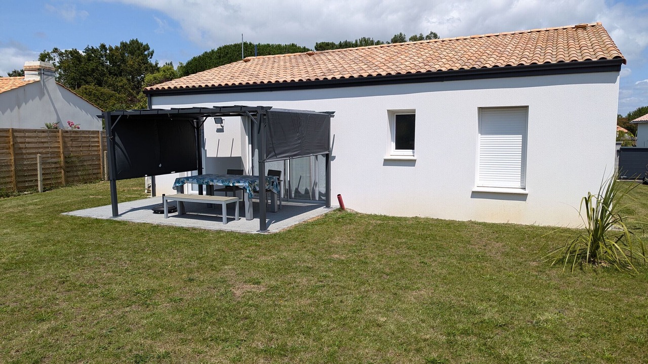 Photo of Outdoor in Saint-Reverend