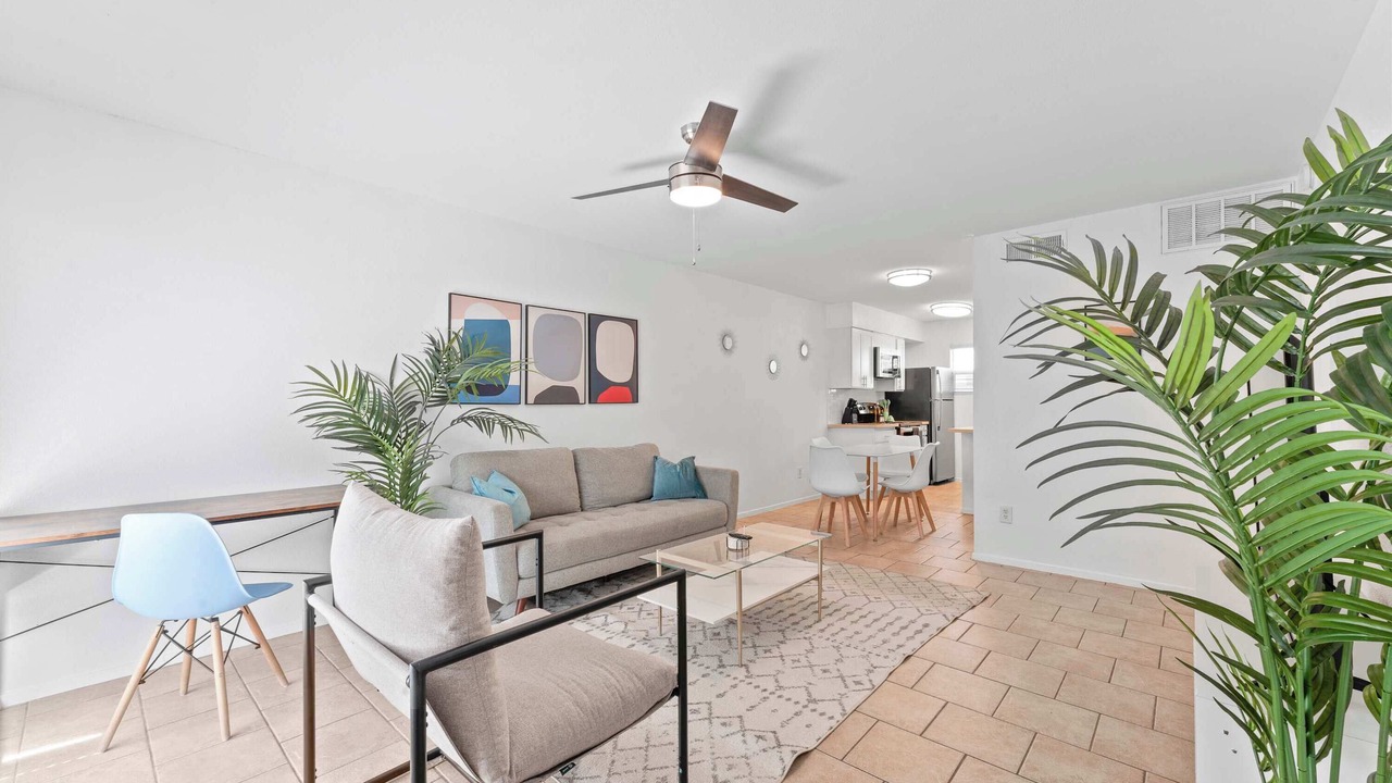 Photo of Livingroom in North University