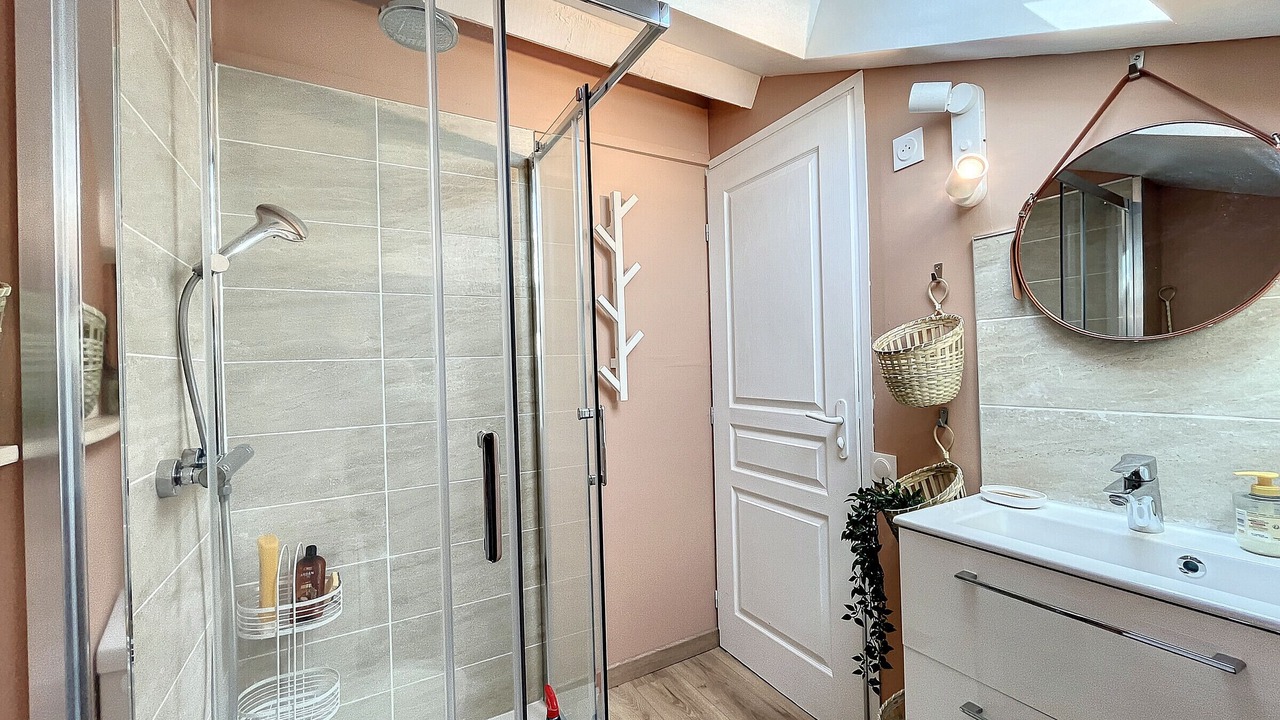 Photo of Bathroom in Carnon-Plage