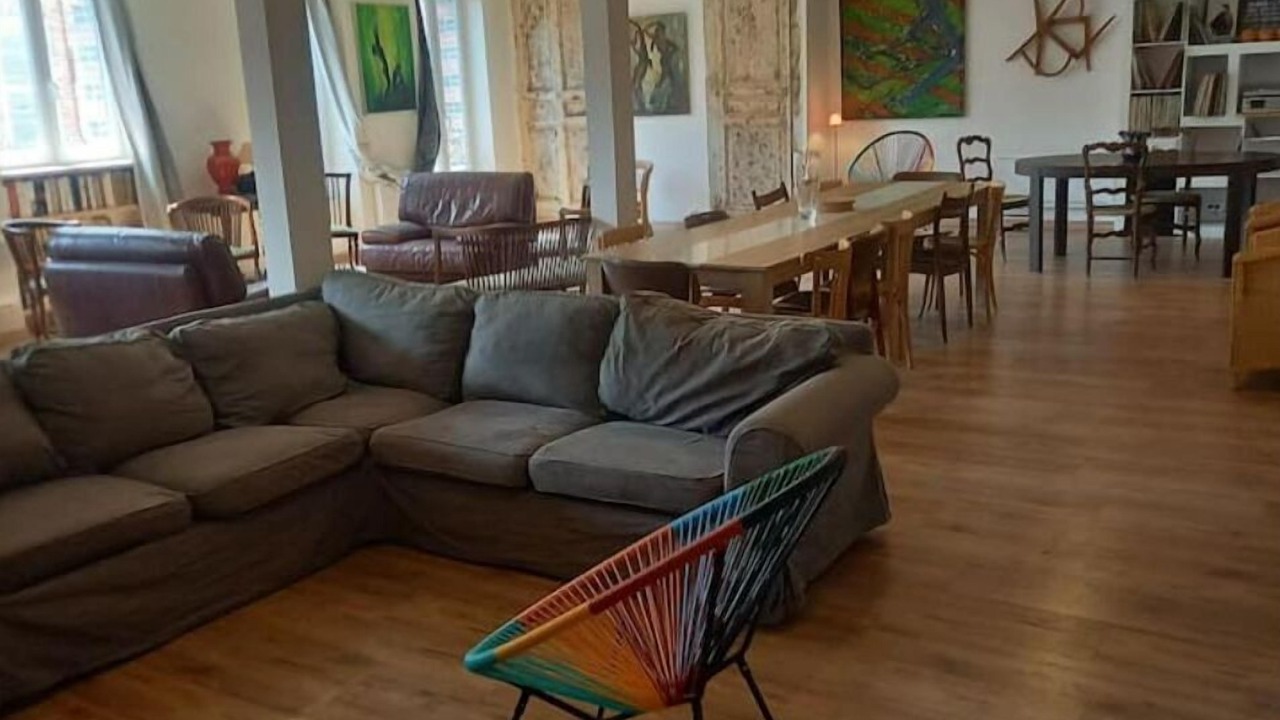 Photo of Livingroom in Courtenay