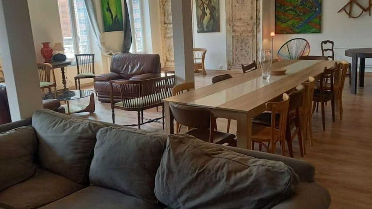 Photo of Livingroom in Courtenay