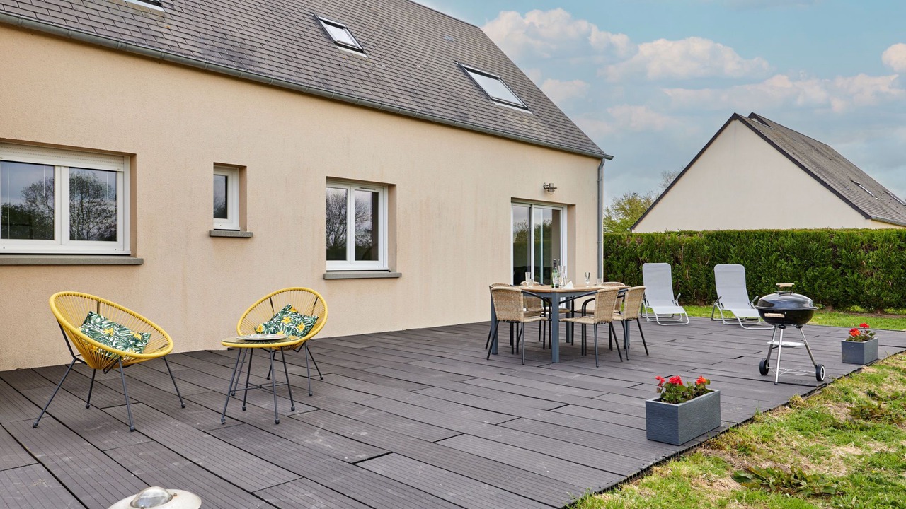 Photo of Others in Hiesville