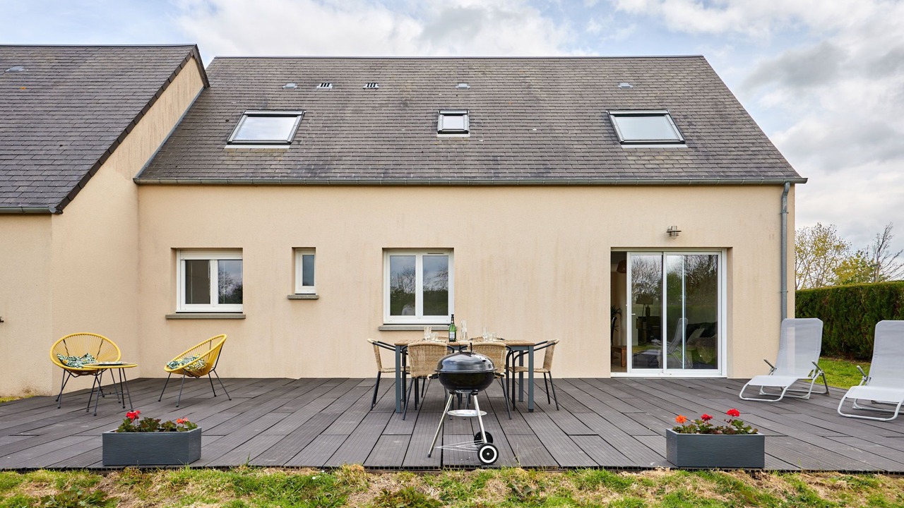 Photo of Others in Hiesville