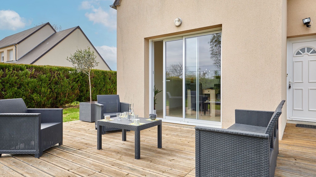 Photo of Others in Hiesville