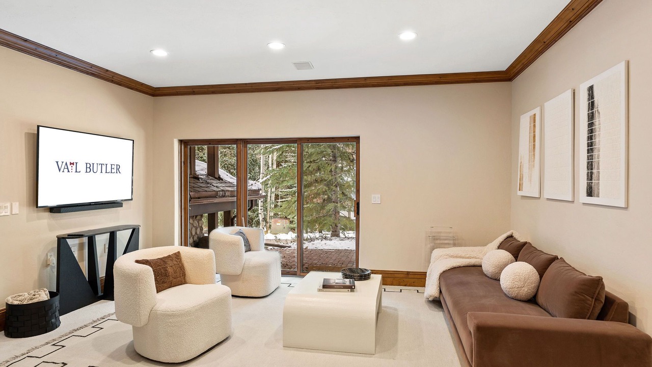 Photo of Livingroom in Vail