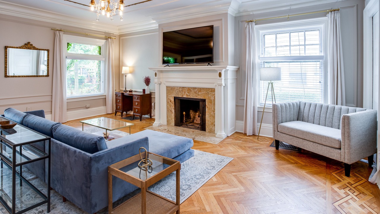 Photo of Livingroom in East Avenue