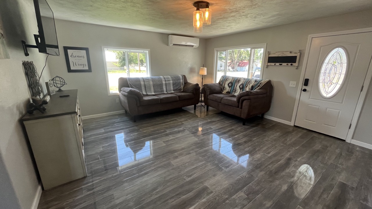 Photo of Livingroom in Elgin