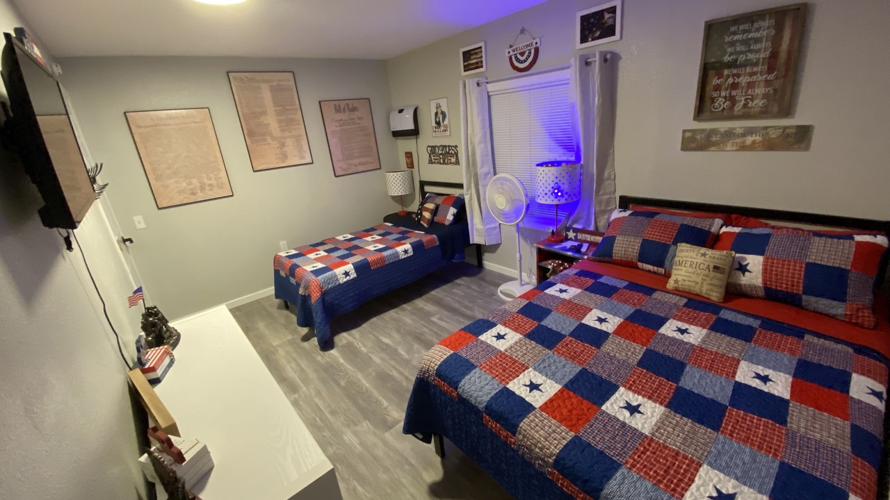 Photo of Bedroom in Elgin