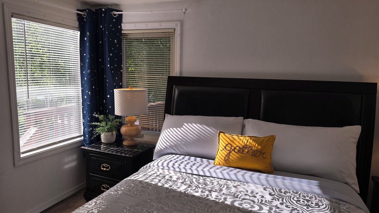 Photo of Bedroom in Abbott Loop
