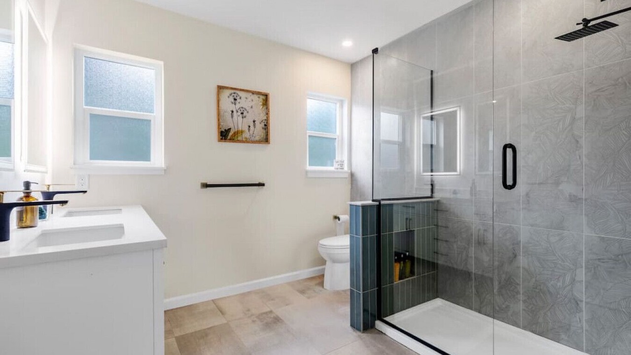 Photo of Bathroom in Lakeland South