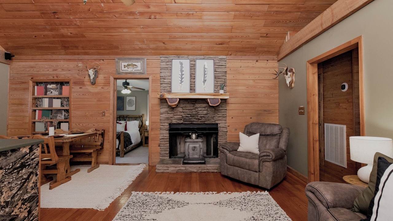 Photo of Bedroom in Peach County