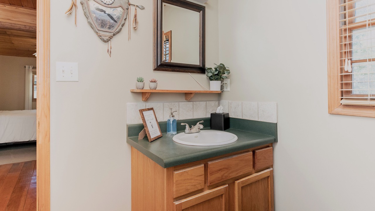 Photo of Bathroom in Peach County