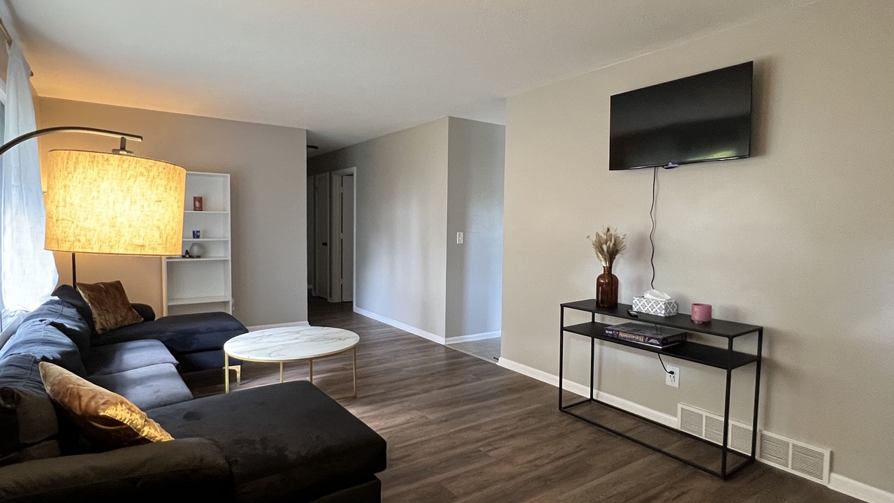 Photo of Livingroom in Maple Grove