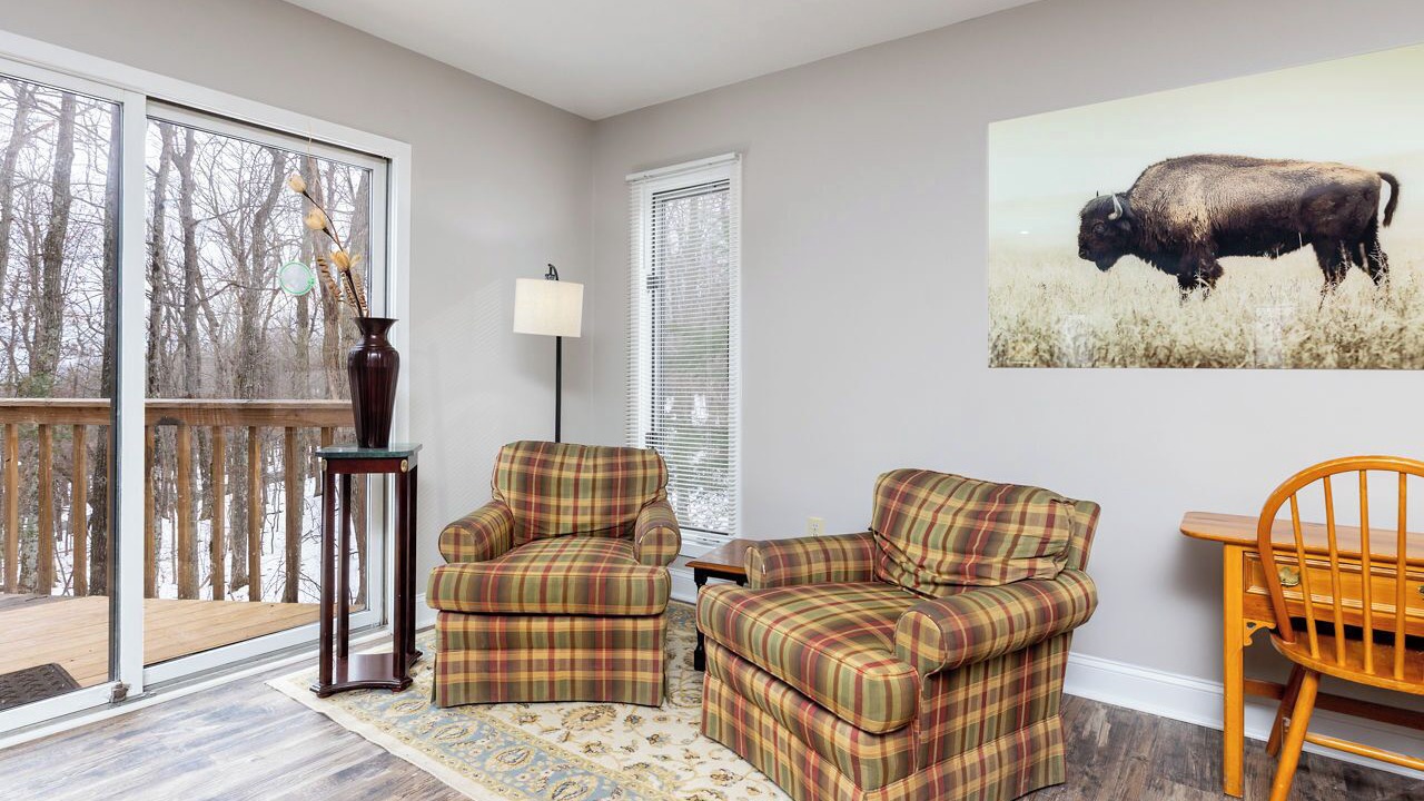 Photo of Livingroom in Chestnut Springs