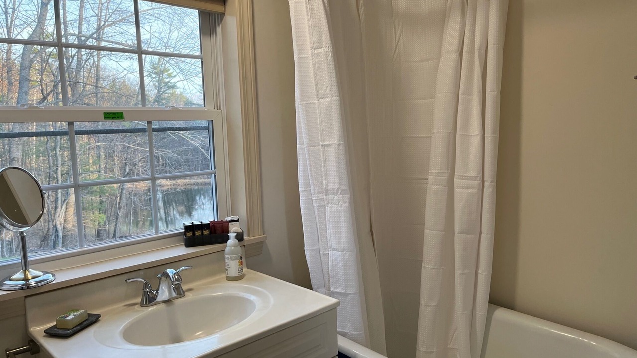 Photo of Bathroom in Canaan