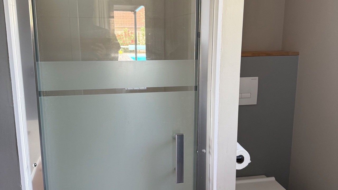 Photo of Bathroom in Champcevinel