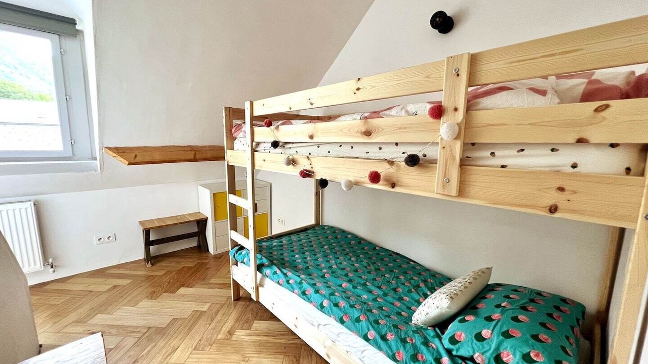 Photo of Bedroom in Campan