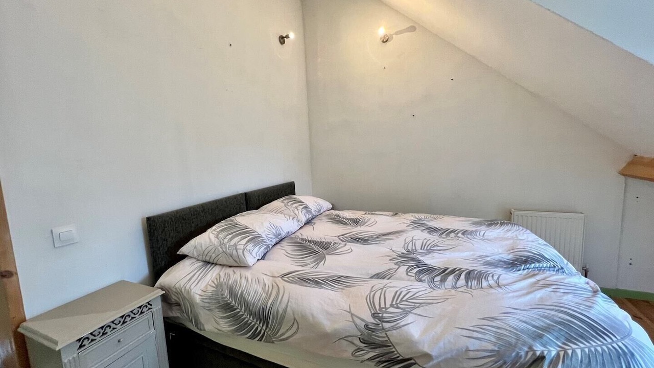 Photo of Bedroom in Campan