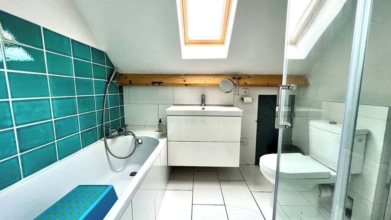 Photo of Bathroom in Campan