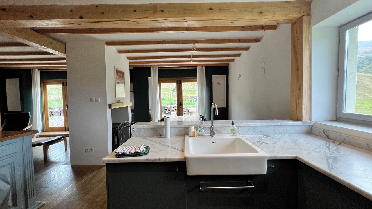 Photo of Bathroom in Campan