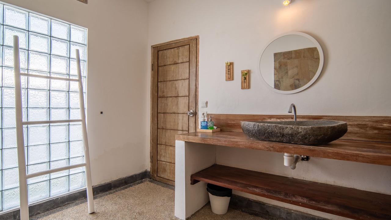 Photo of Bathroom in Selong Belanak