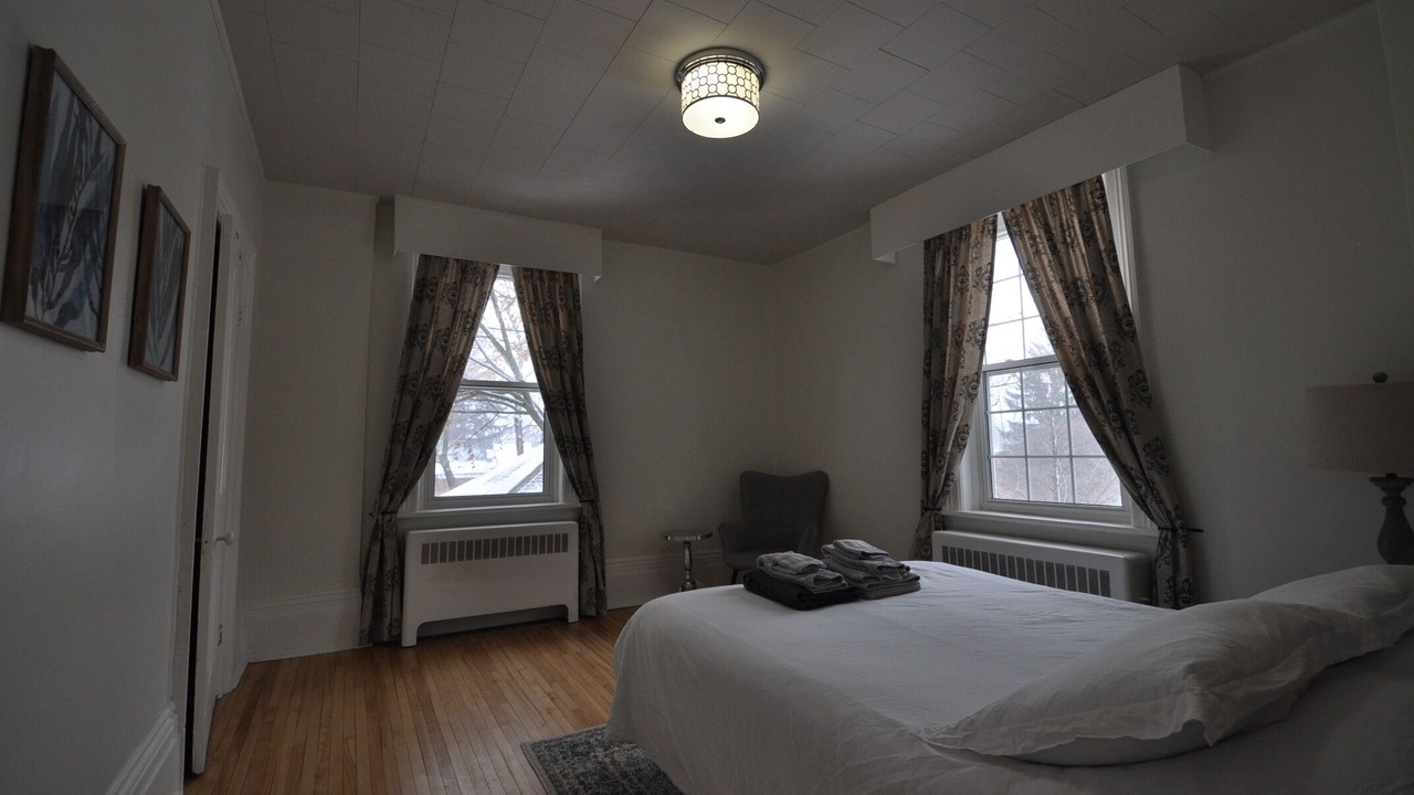 Photo of Bedroom in Meaford