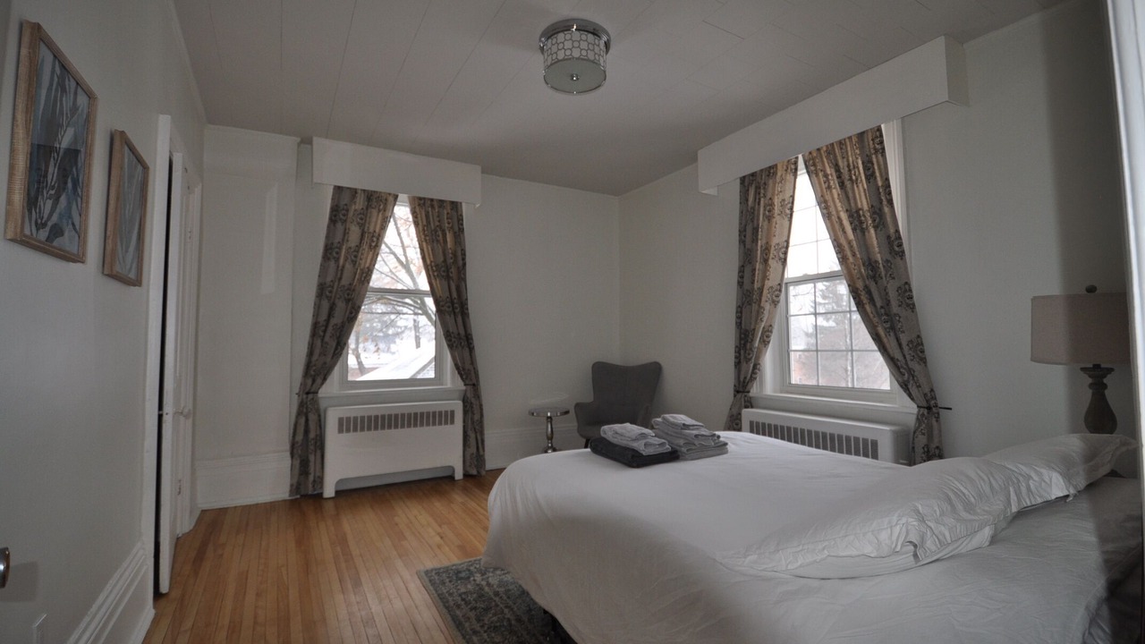 Photo of Bedroom in Meaford