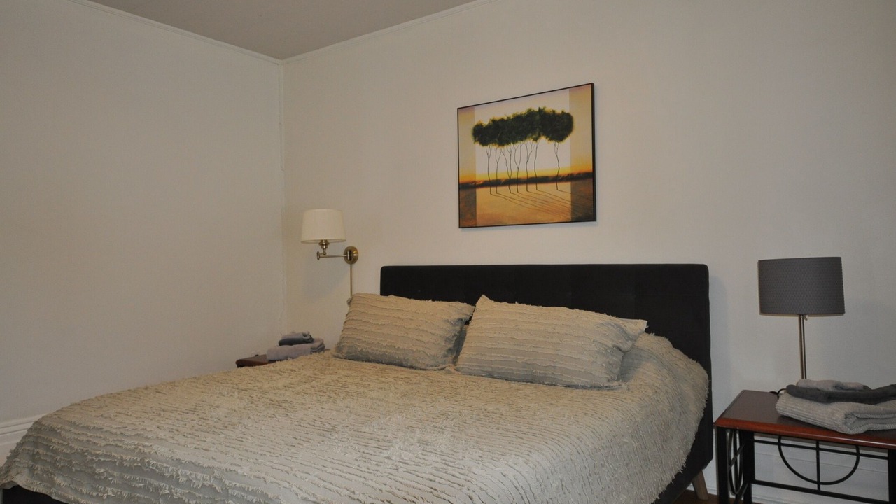 Photo of Bedroom in Meaford