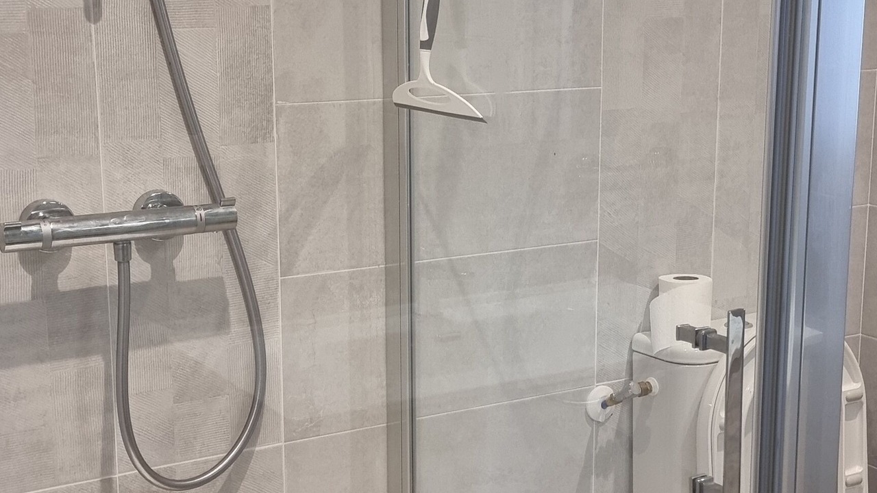 Photo of Bathroom in Grues