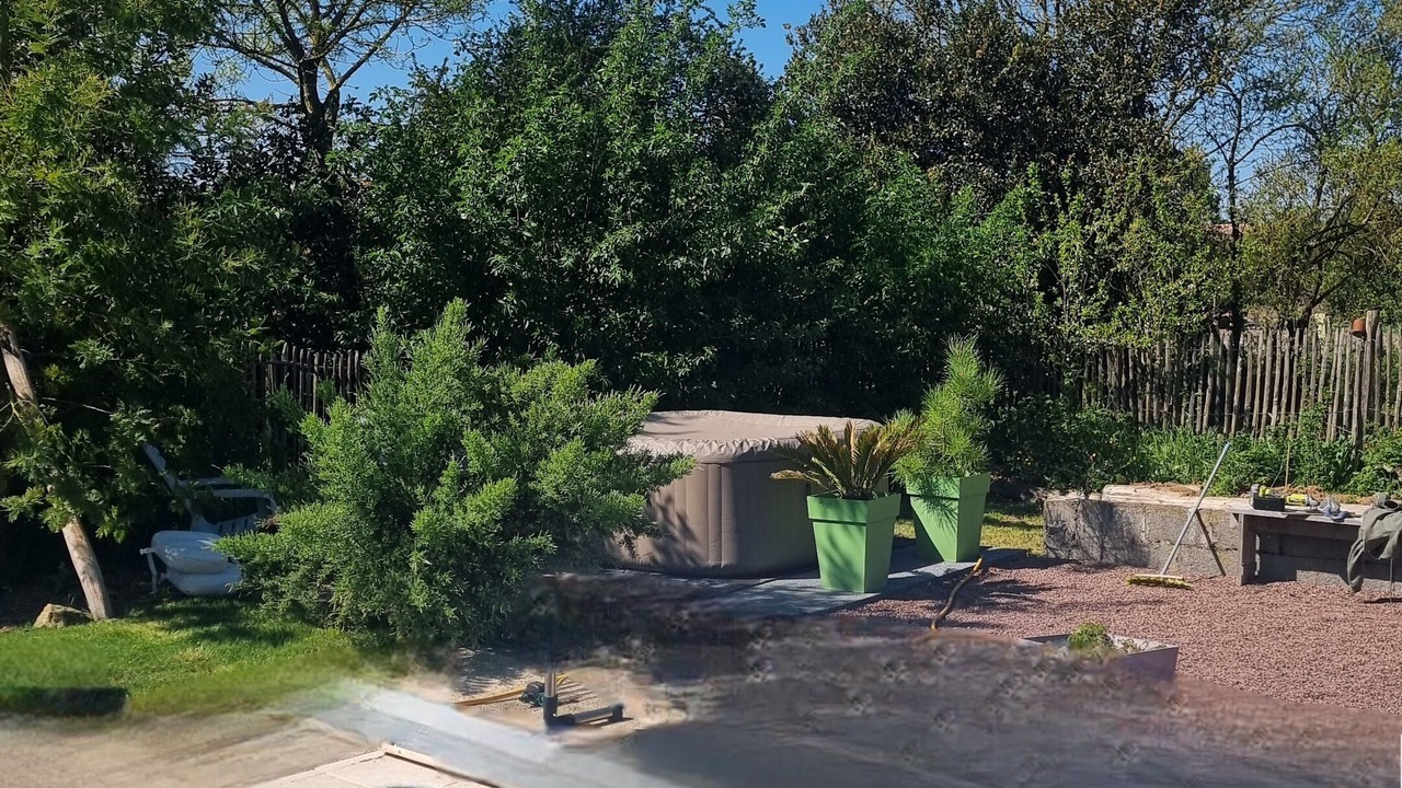 Photo of Outdoor in Grues
