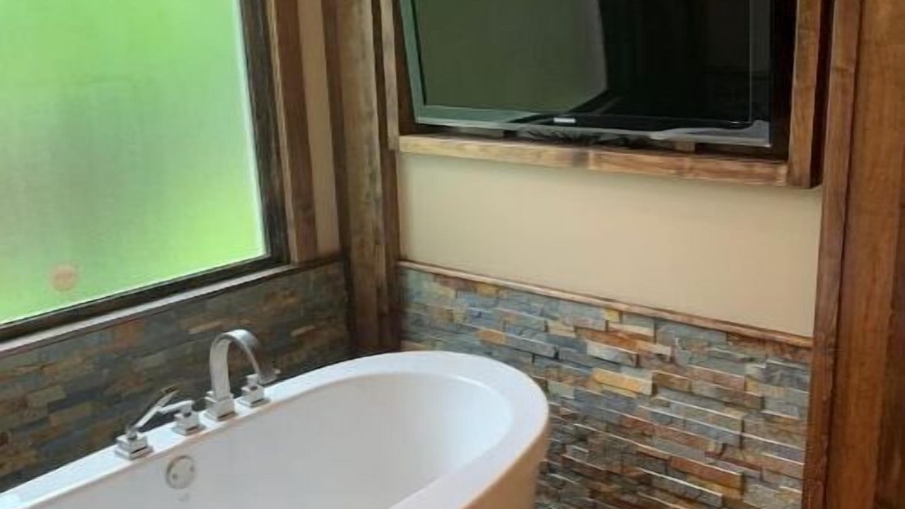 Photo of Bathroom in Guntersville