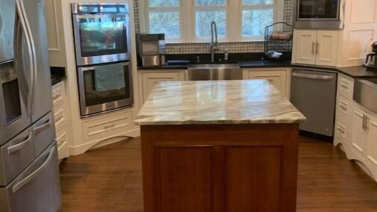 Photo of Kitchen in Guntersville