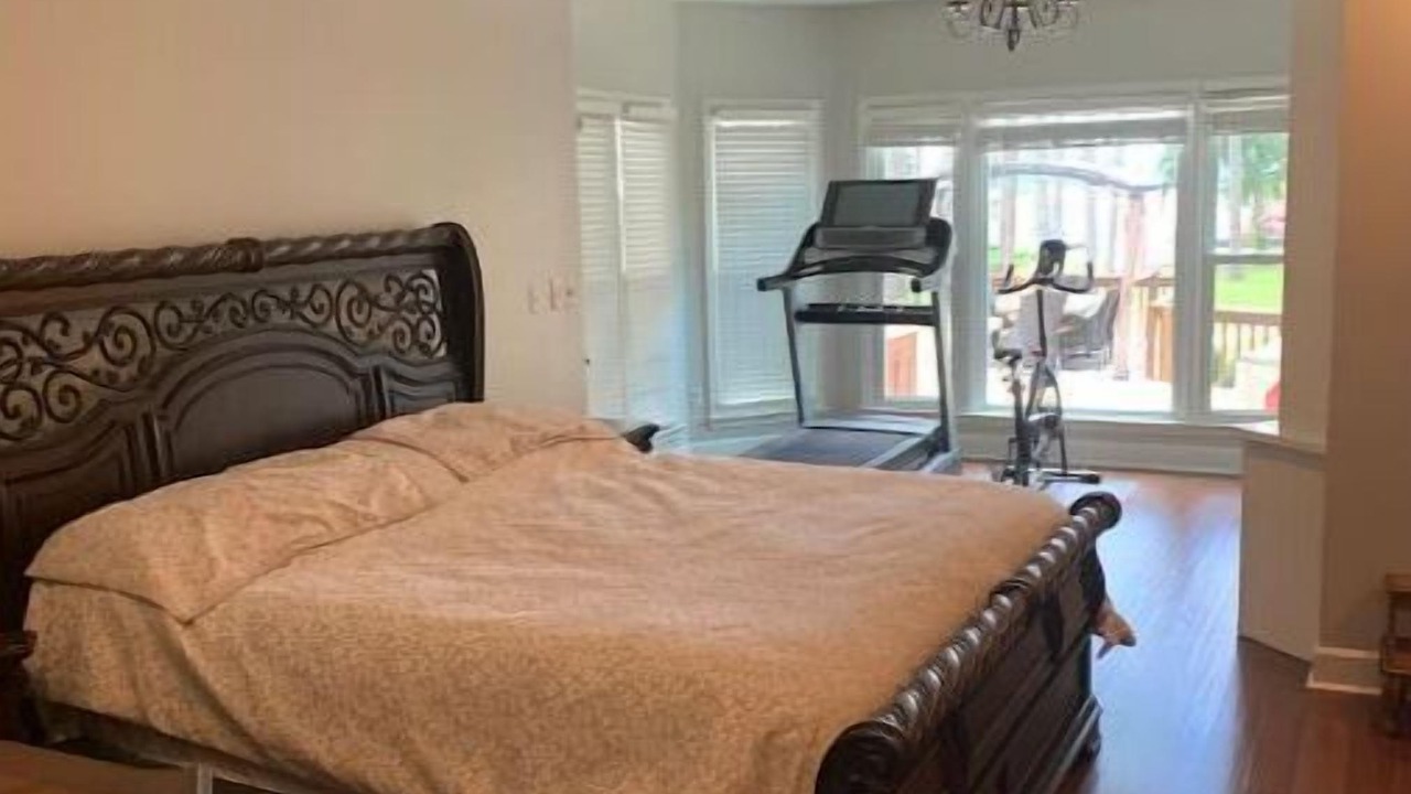 Photo of Bedroom in Guntersville