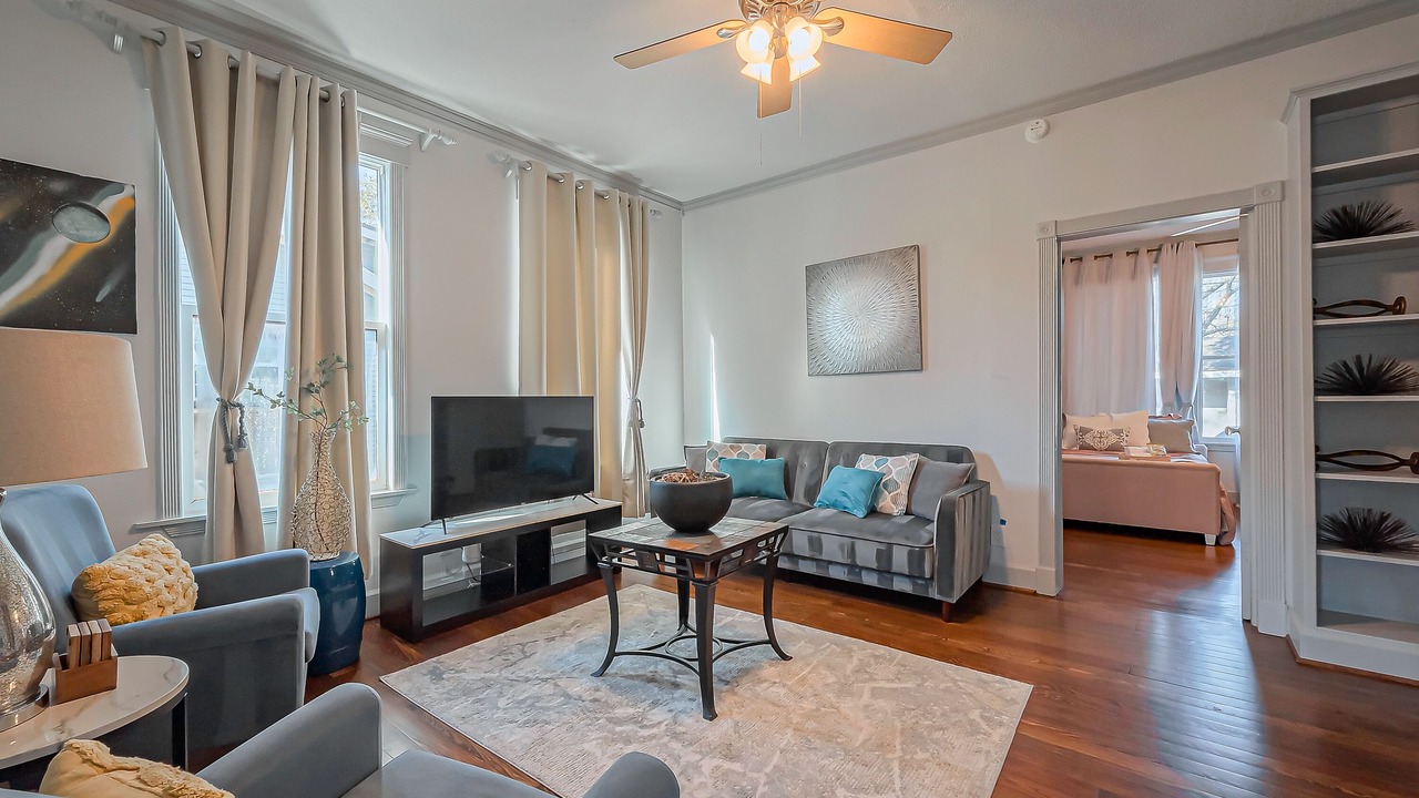 Photo of Livingroom in Greater Heights
