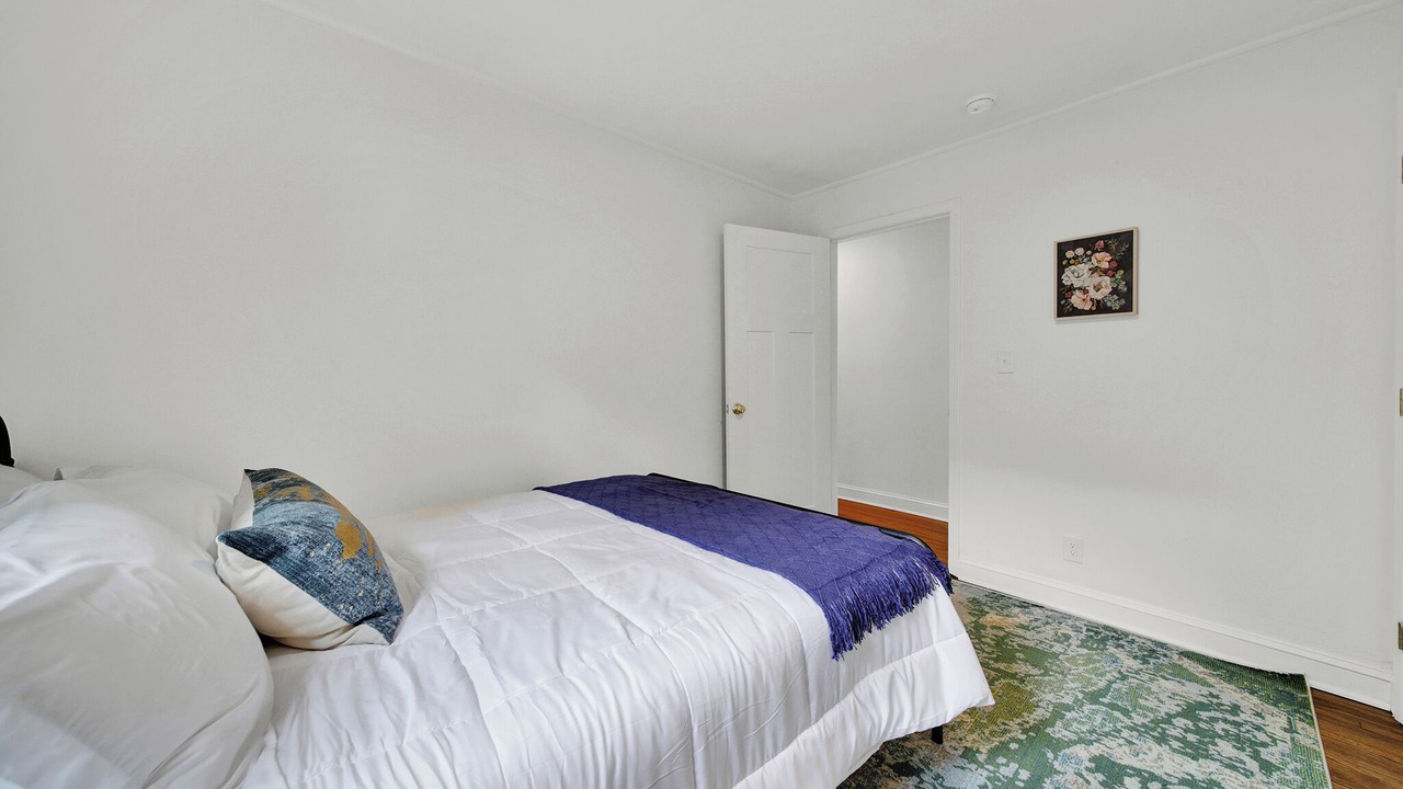 Photo of Bedroom in Cherry