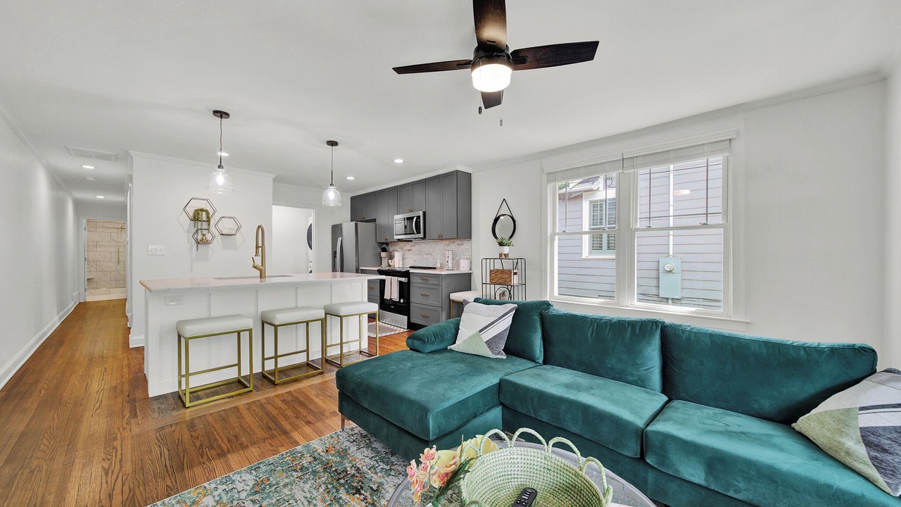 Photo of Livingroom in Cherry