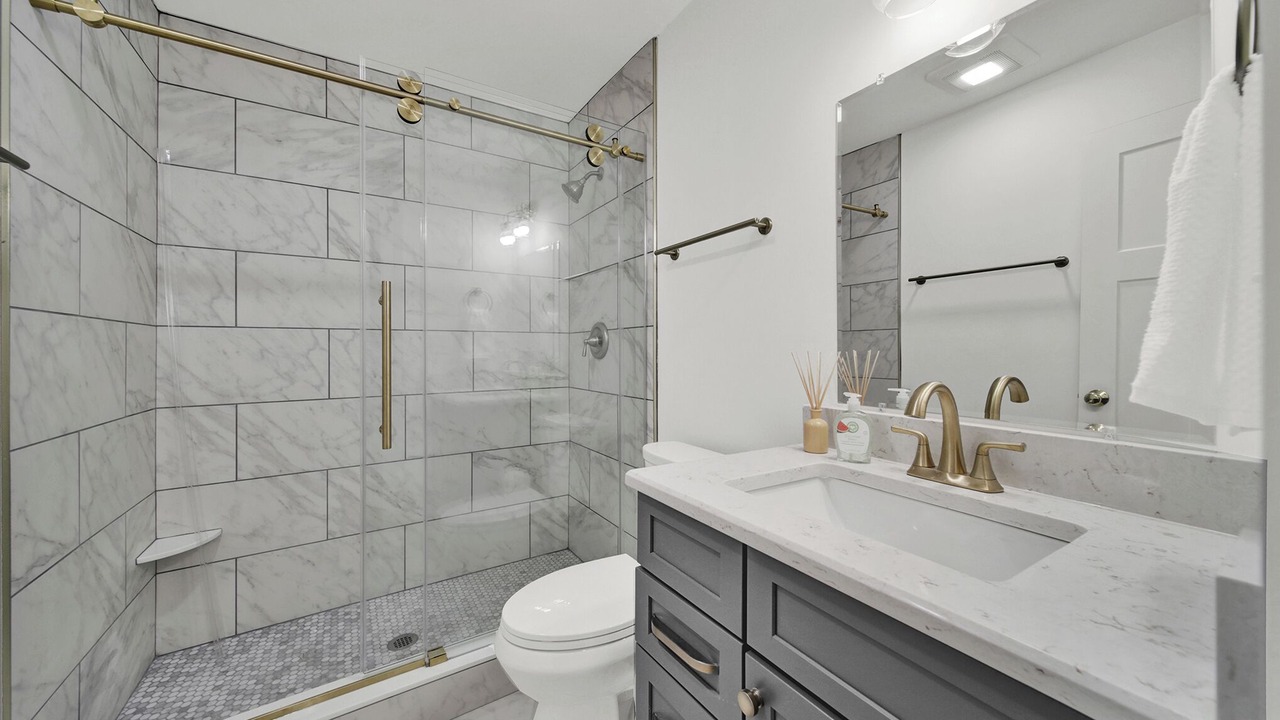 Photo of Bathroom in Cherry