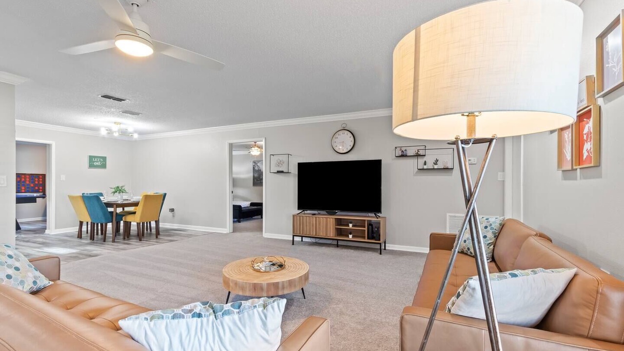 Photo of Livingroom in Apollo Beach
