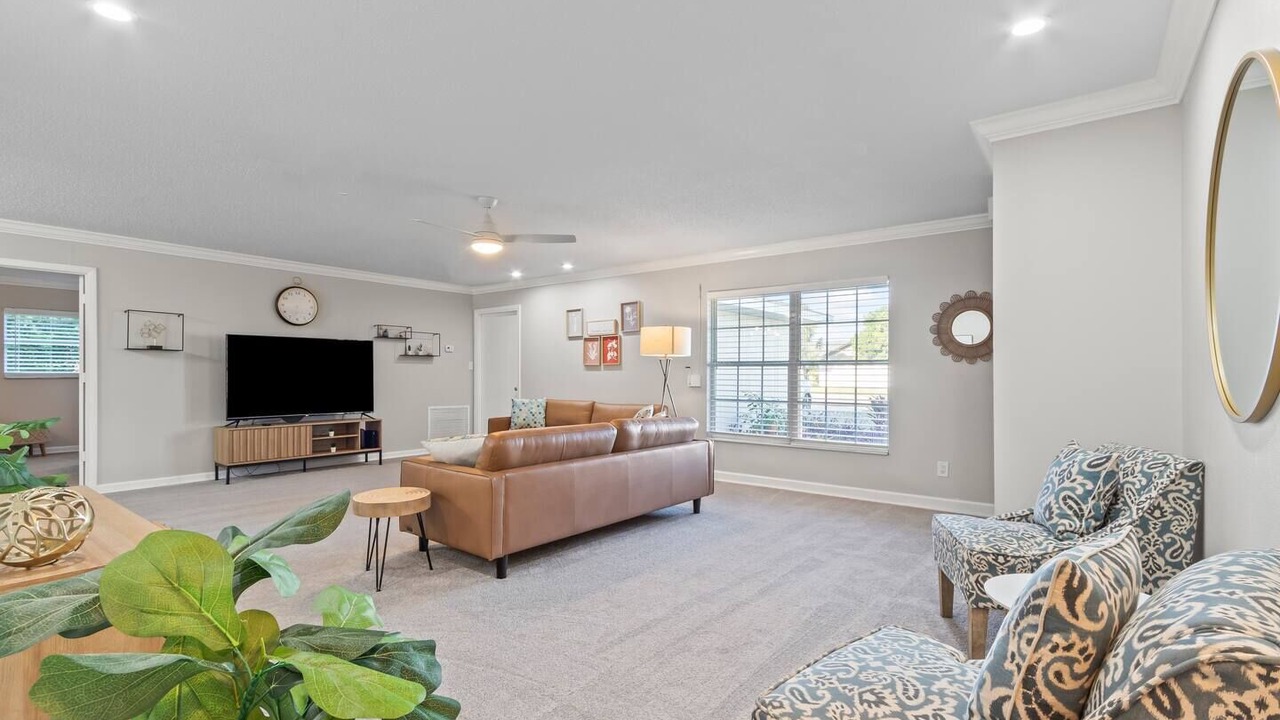 Photo of Livingroom in Apollo Beach