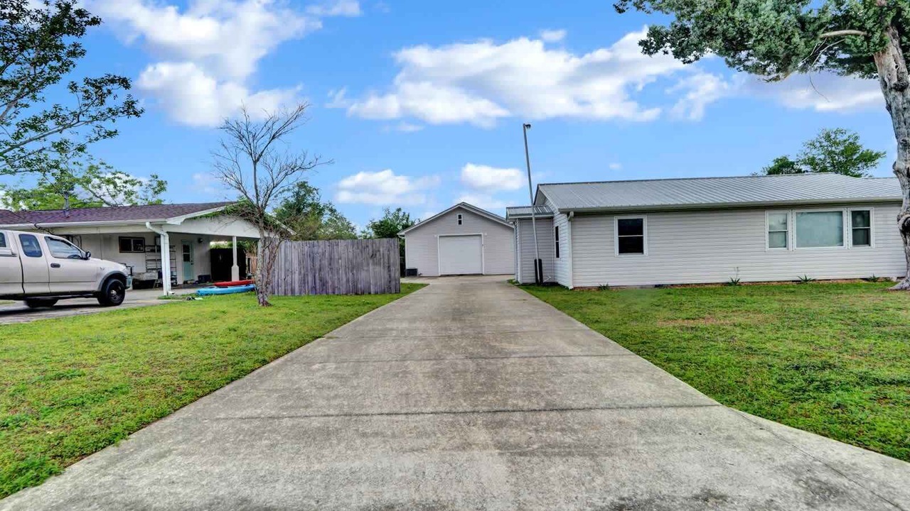 Photo of Others in Lynn Haven