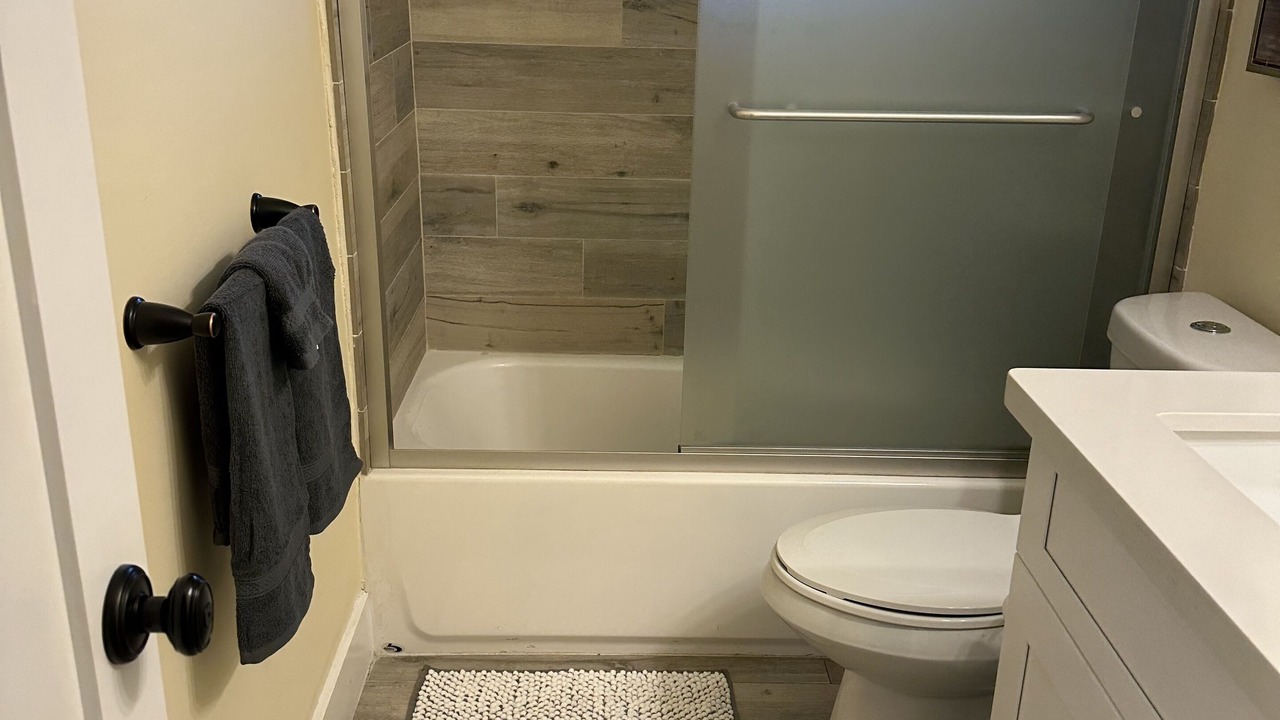 Photo of Bathroom in Lighthouse Point