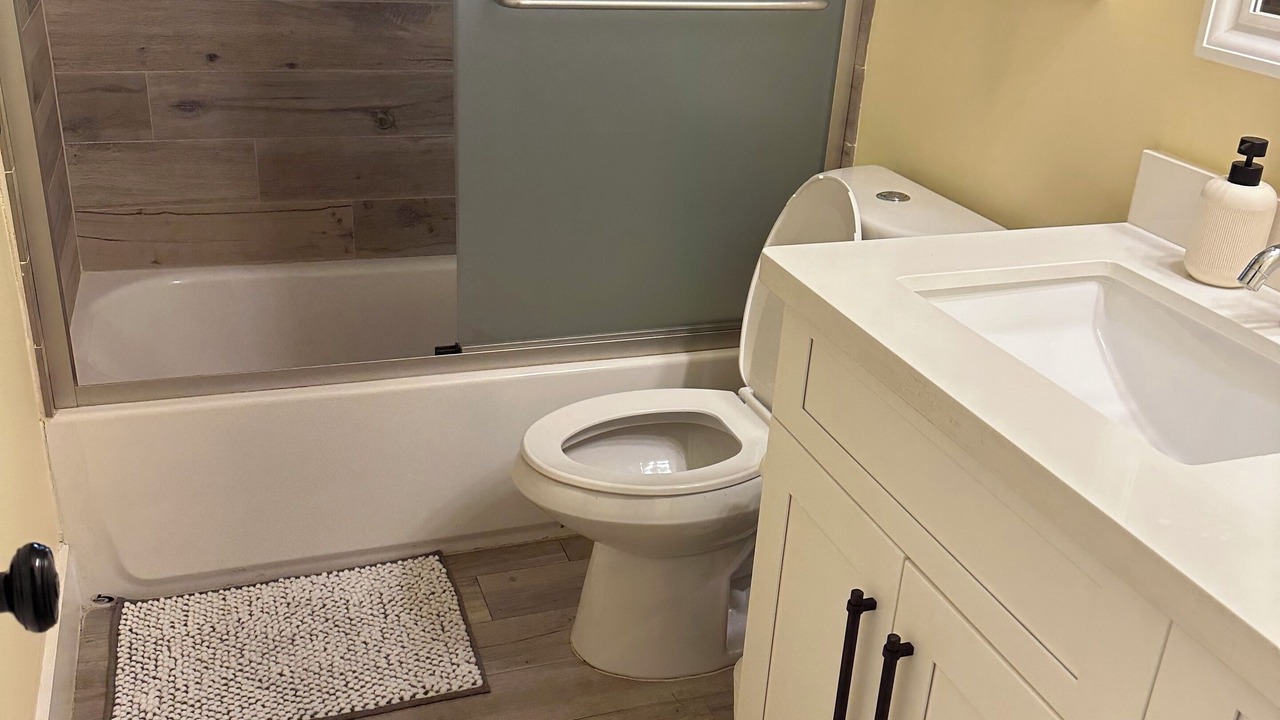 Photo of Bathroom in Lighthouse Point