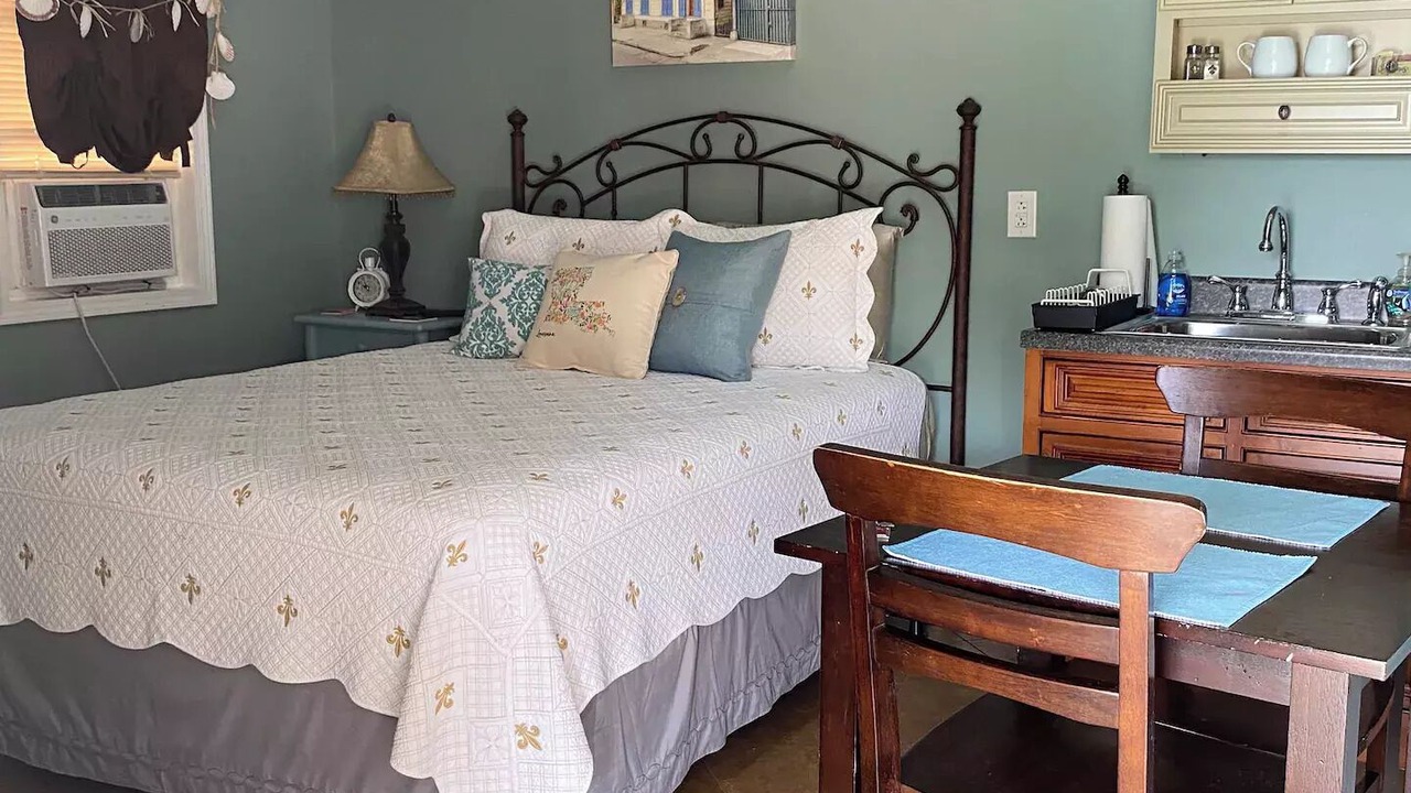 Photo of Bedroom in Iberia Parish
