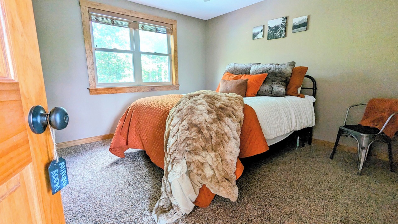 Photo of Bedroom in Victor