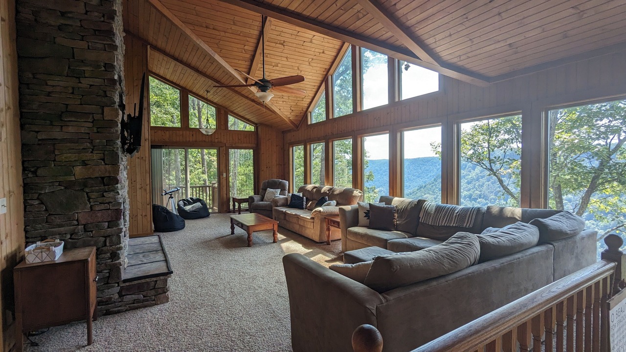 Photo of Livingroom in Victor