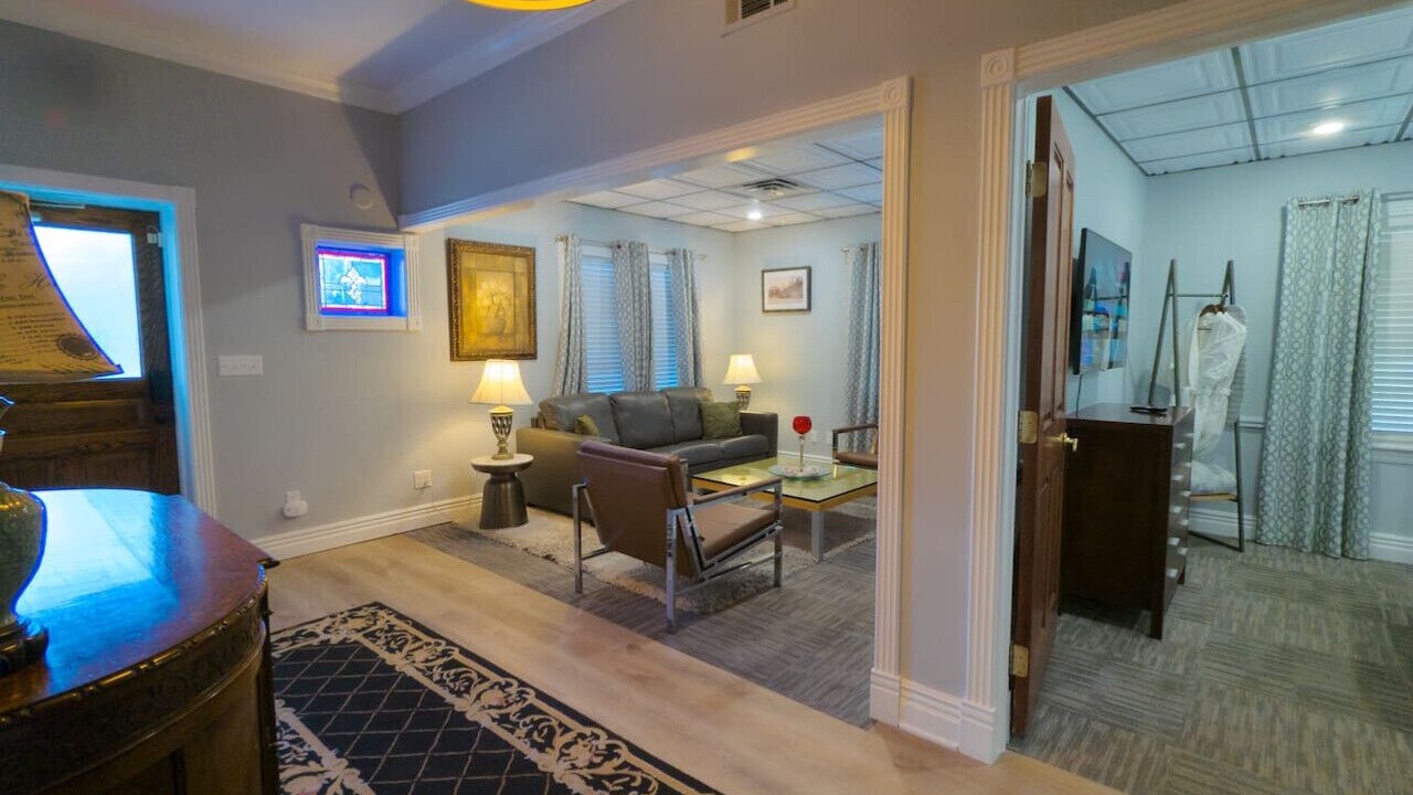 Photo of Livingroom in Eureka Springs Historic District