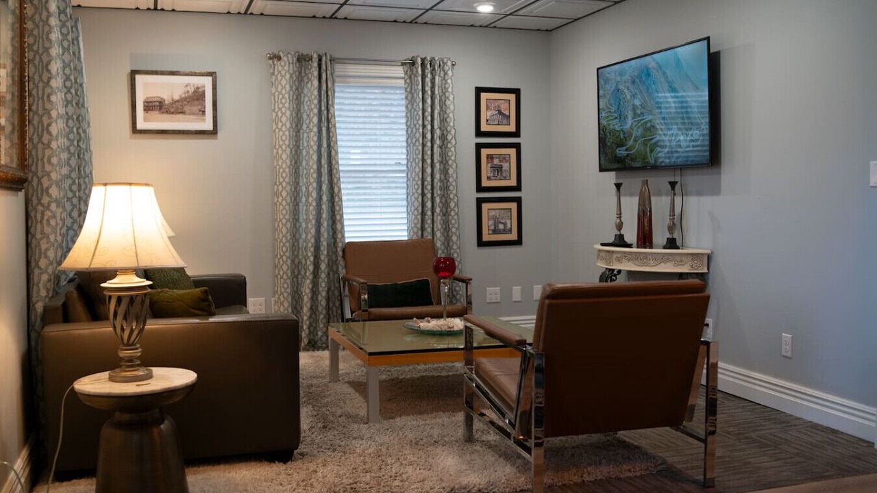 Photo of Livingroom in Eureka Springs Historic District