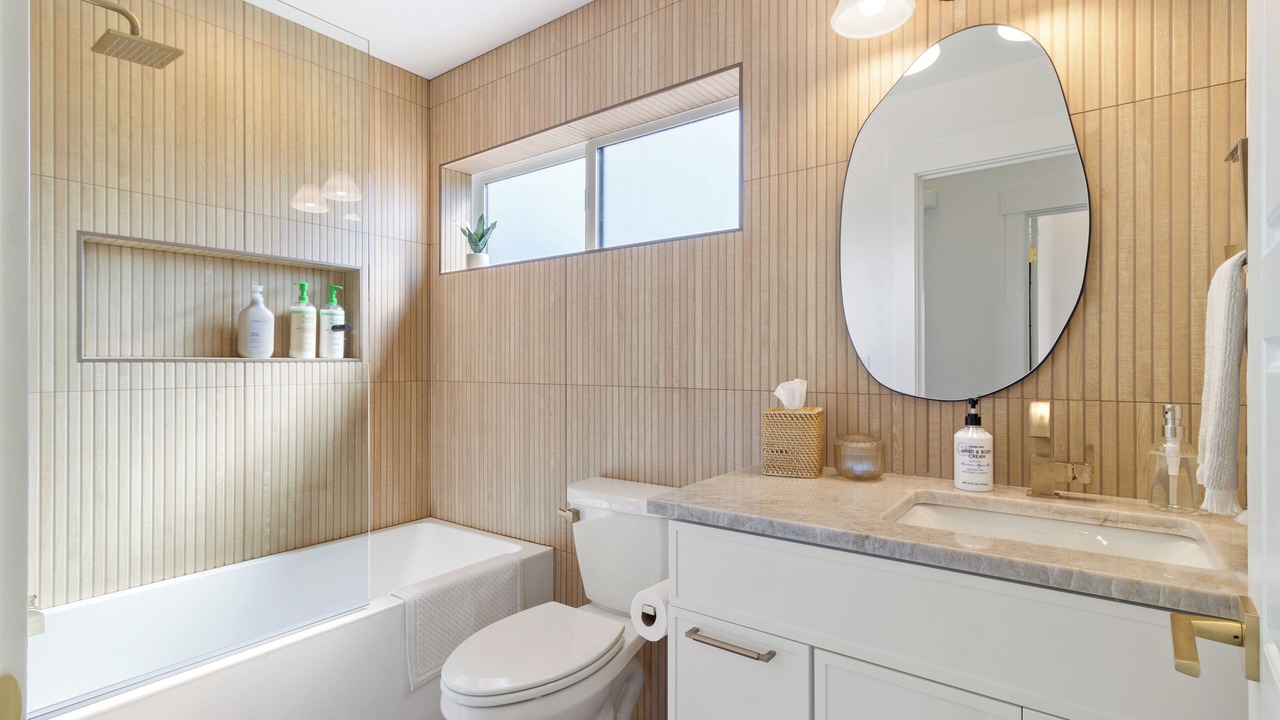 Photo of Bathroom in Talent