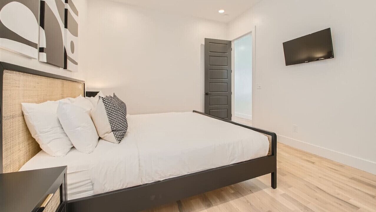 Photo of Bedroom in Berry Hill