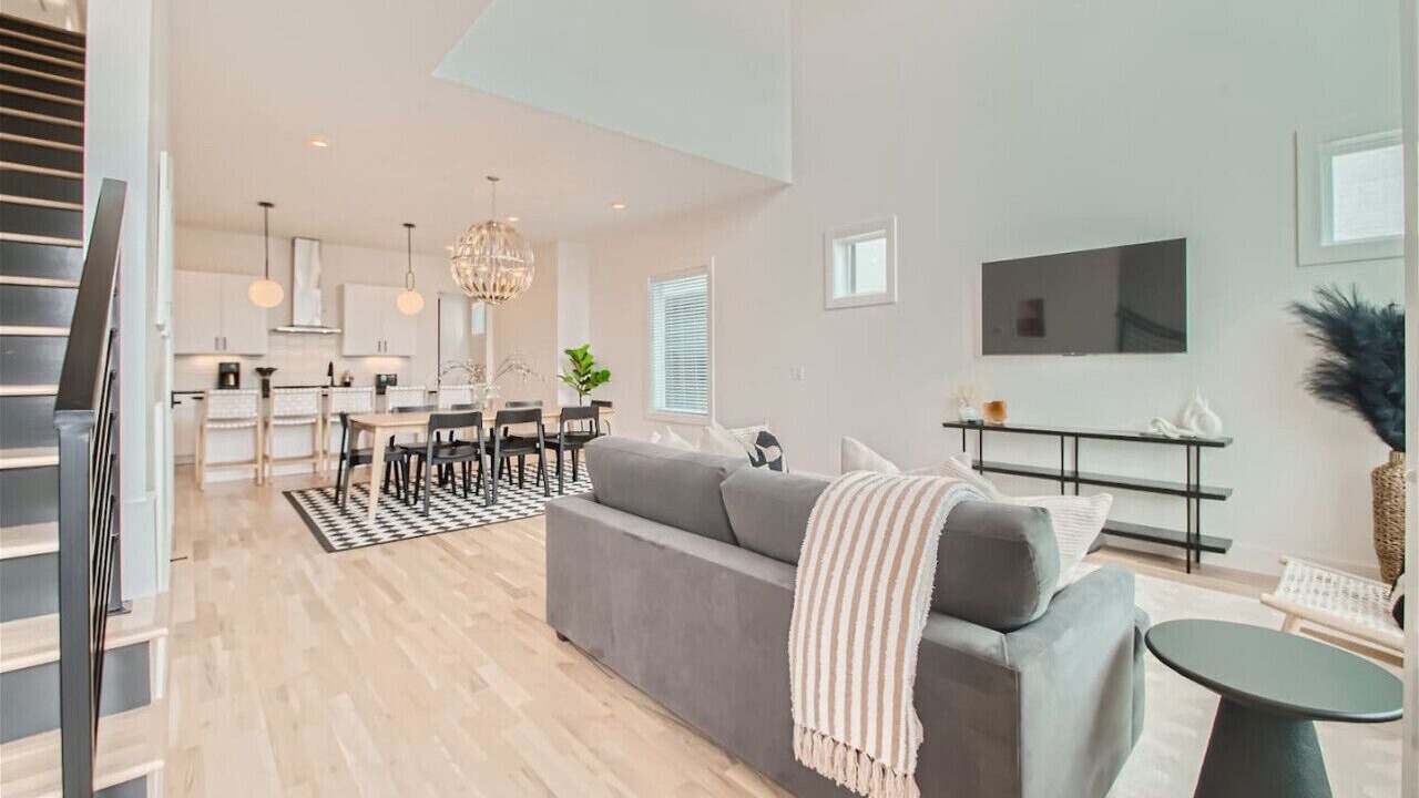 Photo of Livingroom in Berry Hill